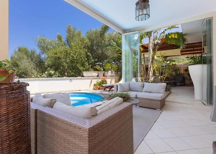 Apartman Guesthost - Stunning Paola With Swimming Pool & Terrace! *