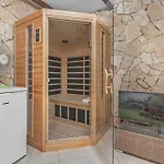 Guesthost - Stunning Paola With Swimming Pool & Terrace! 아파트 빌라시미우스