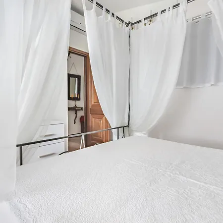 Appartamento Stunning Paola With Swimming Pool & Terrace! *