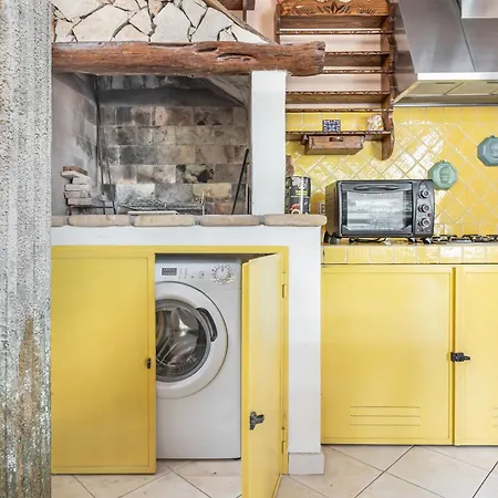 Lejlighed Stunning Paola With Swimming Pool & Terrace!