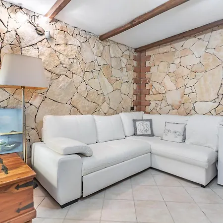 Stunning Paola With Swimming Pool & Terrace! דירה וילסימיוס