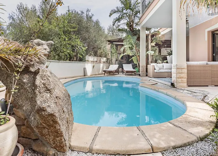 Guesthost - Stunning Paola With Swimming Pool & Terrace! דירה