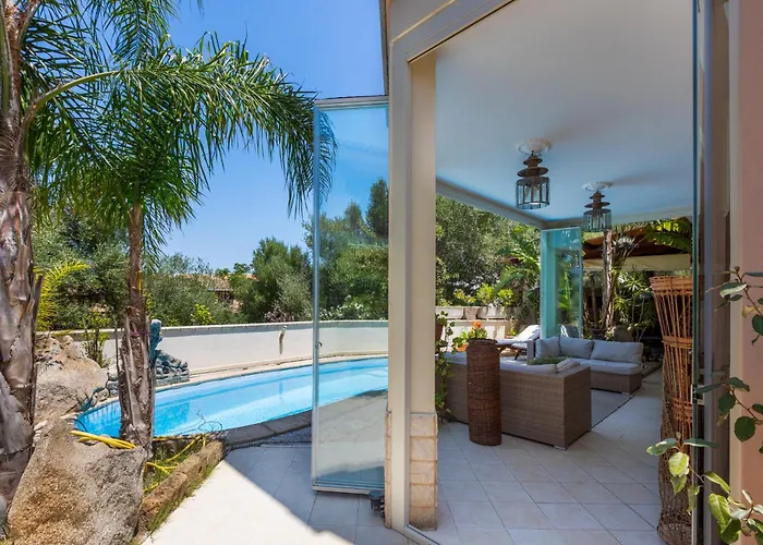 Guesthost - Stunning Paola With Swimming Pool & Terrace! Daire Villasimius