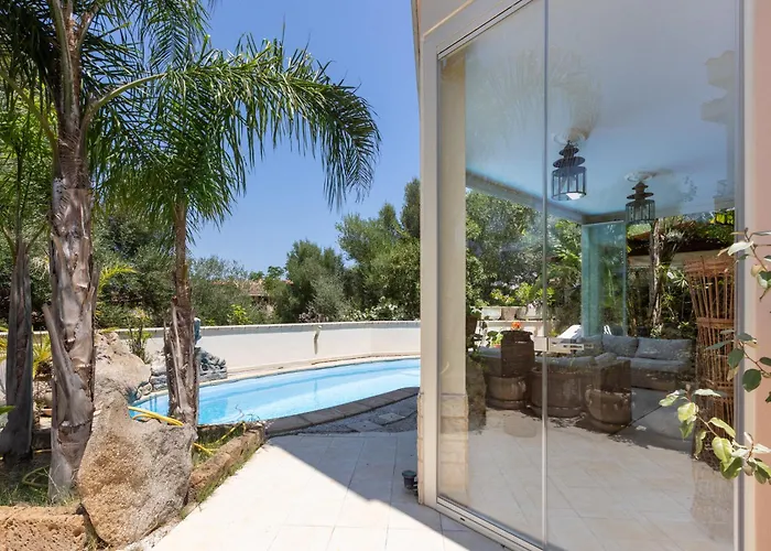 Appartamento Guesthost - Stunning Paola With Swimming Pool & Terrace!